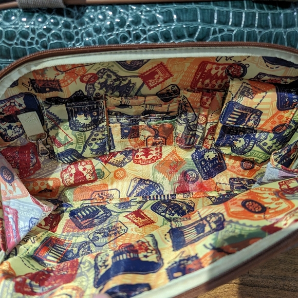 Samantha Brown embossed aqua green and brown carry on roller luggage - Picture 4 of 12